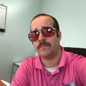 Meet your Posher, Nicholas